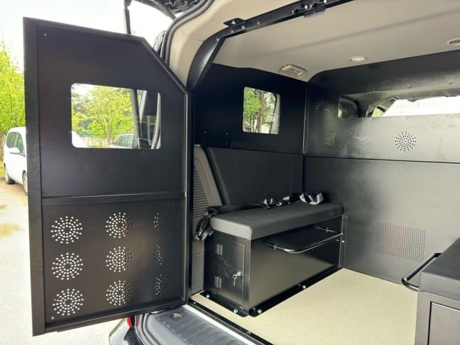 Mobile coordination vehicle interior